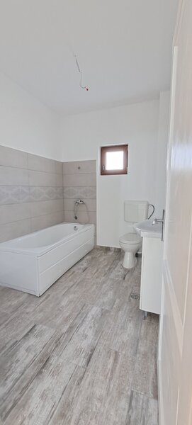 Dragomiresti Deal casa parter +pod locuibil, 4 camere, 180 mp, teren 460 mp